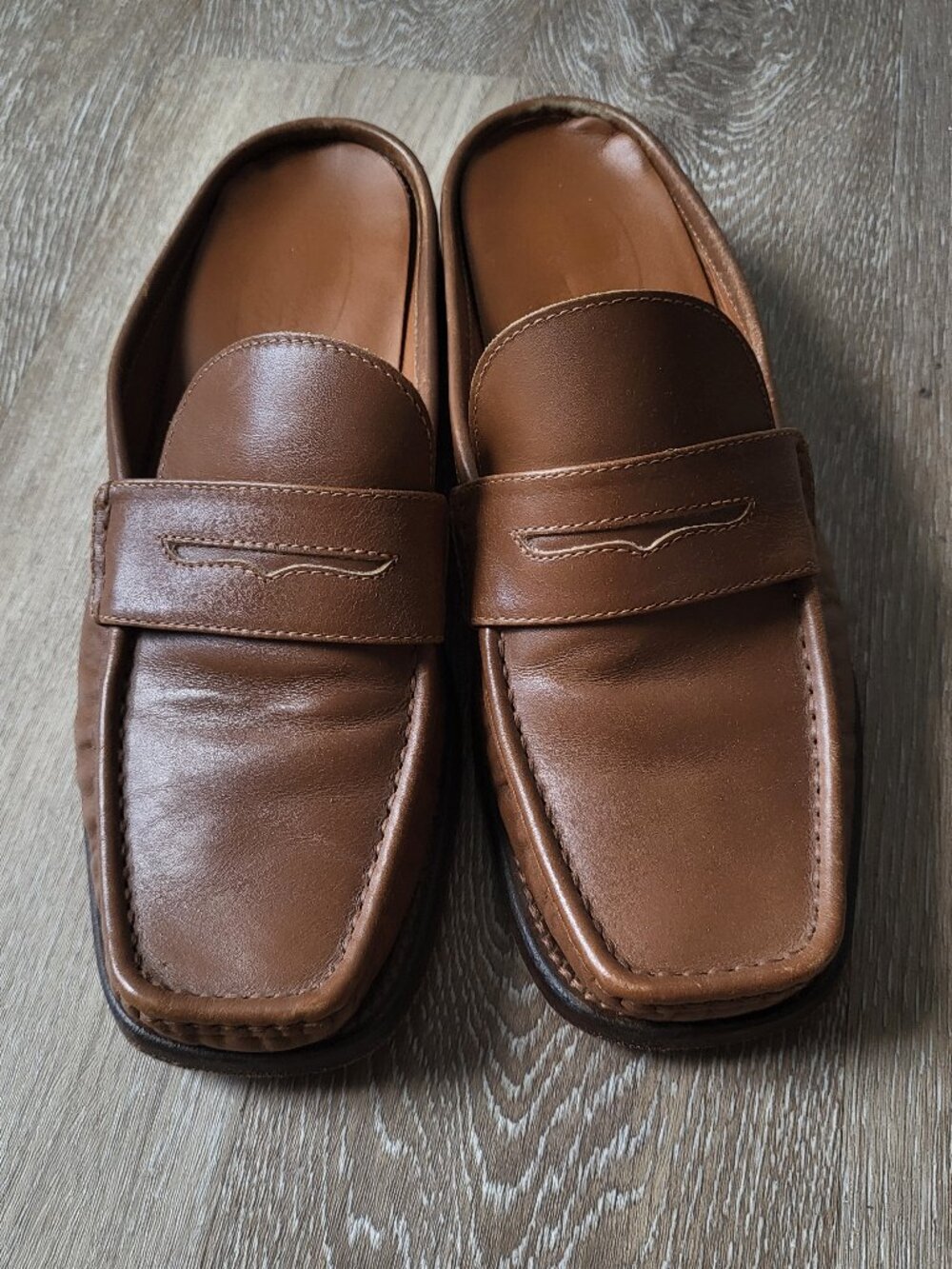 Brown leather loafers / mules